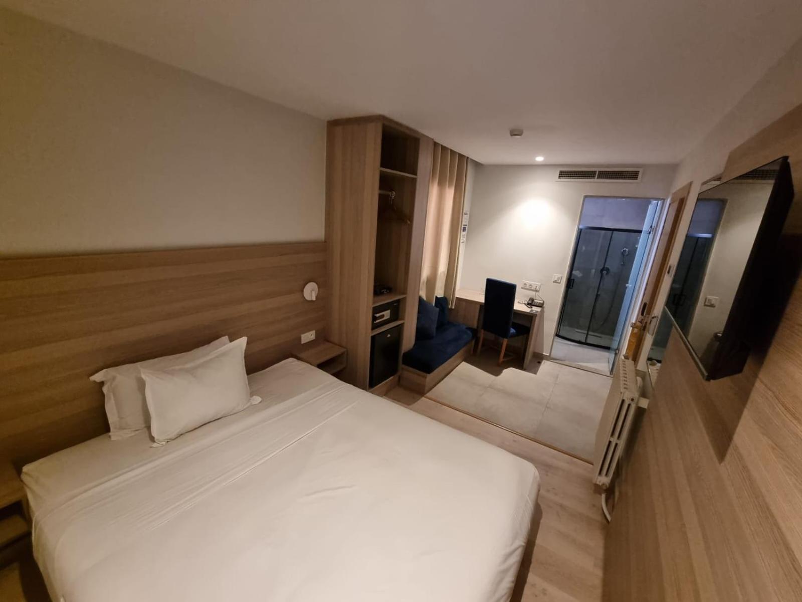 Fajr Hotel Уджда Екстериор снимка